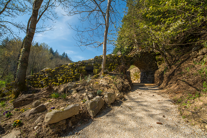 passage-voute-chemin-cabaneurs